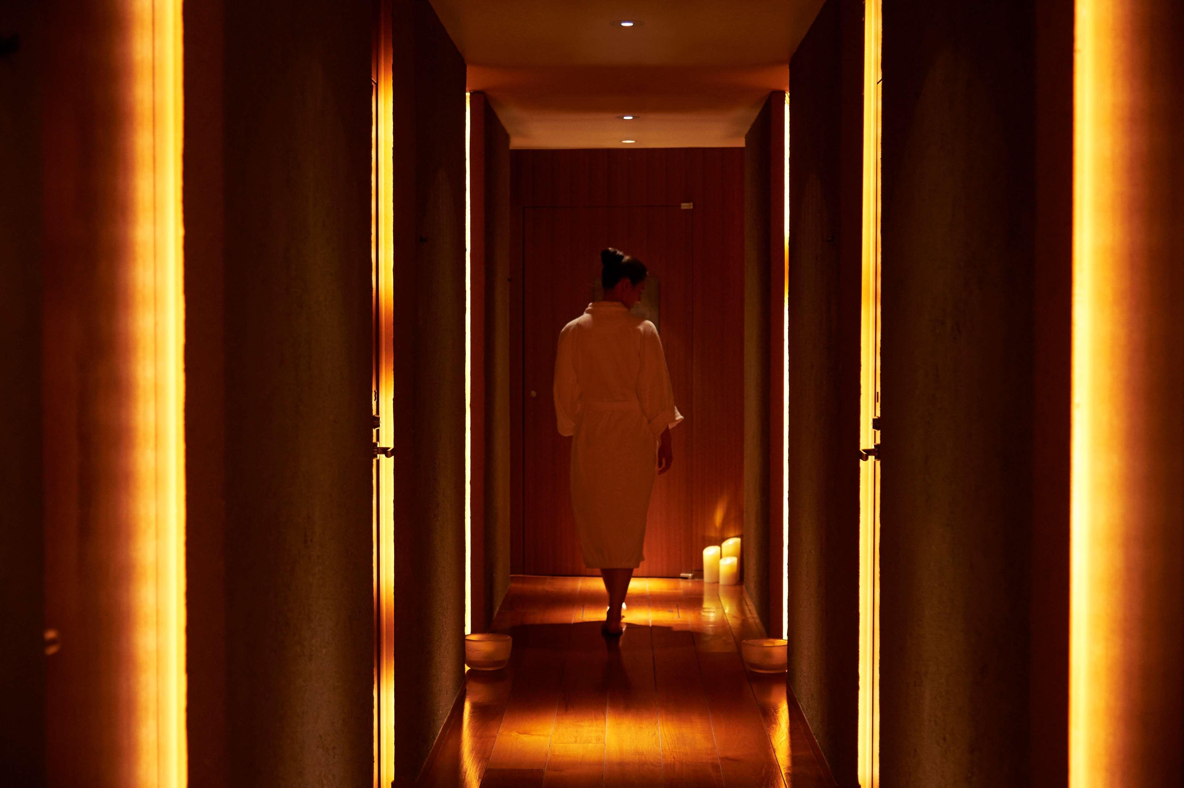 Отель Grand Hyatt Токио Экстерьер фото