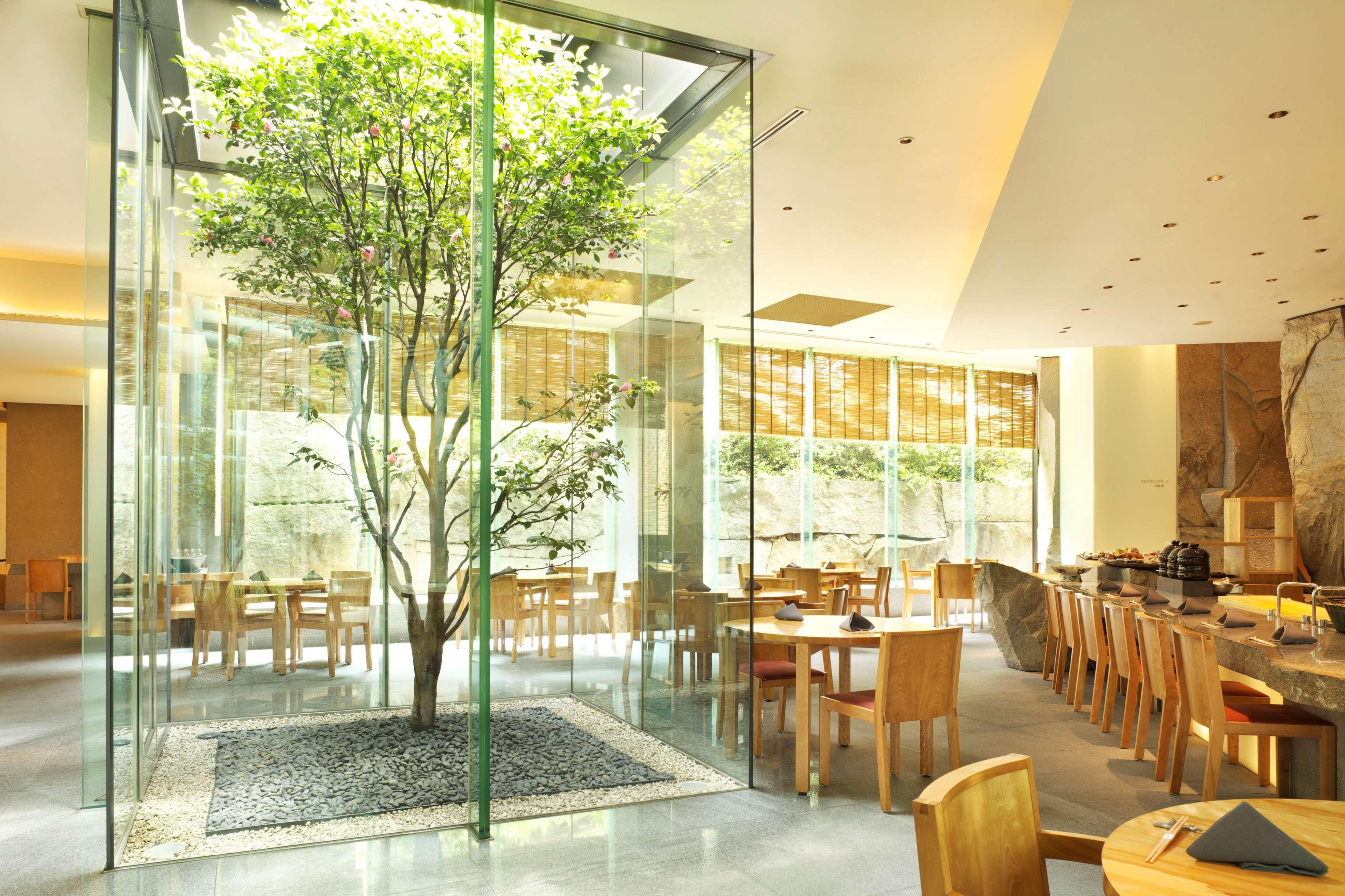 Отель Grand Hyatt Токио Экстерьер фото